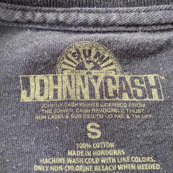 Johnny Cash Sun Records Tee Shirt - Picture 2 of 3